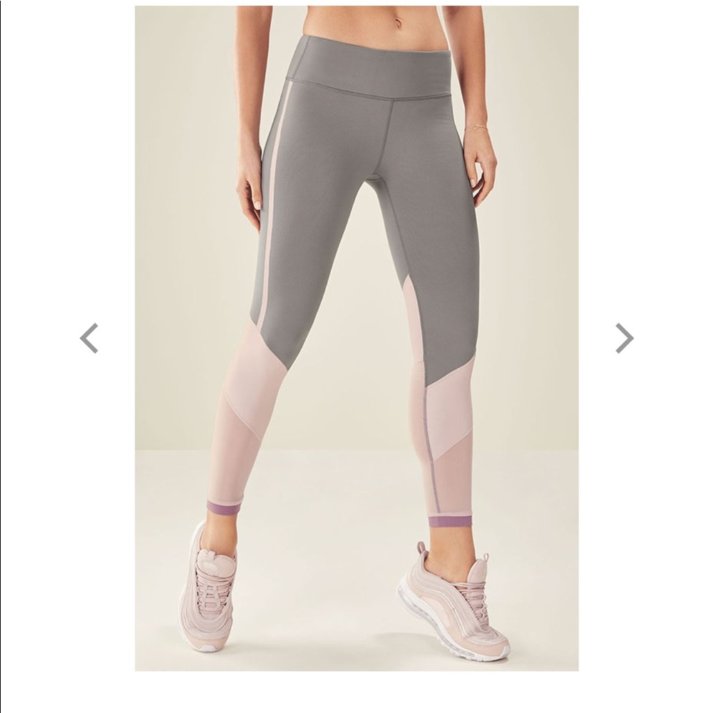 Salar Mesh Powerhold Leggings - Fabletics M